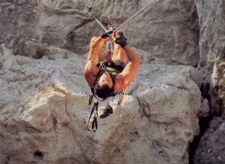 Cliffhanger - Lupta la inaltime