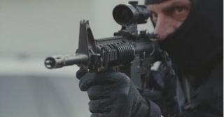 Sub ploaia de gloante