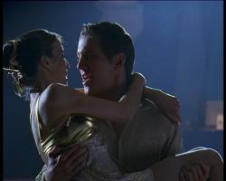 Pe muchie de cutit 2